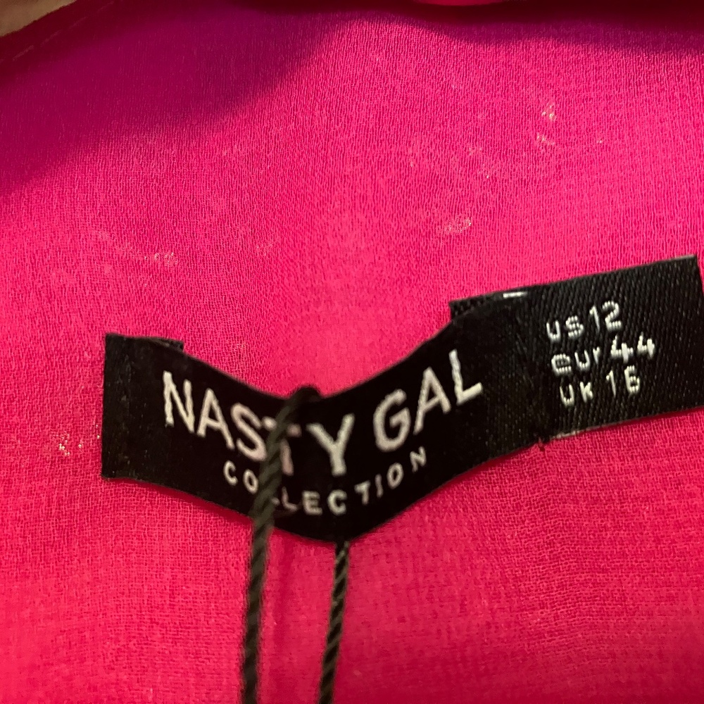 Nasty Gal Colorblock Sequin Cropped Bralette Hot Pink - Picture 5 of 7